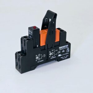 Siemens Lzs : Rt78725 Relay Plugs W/Rt424024 Relay
