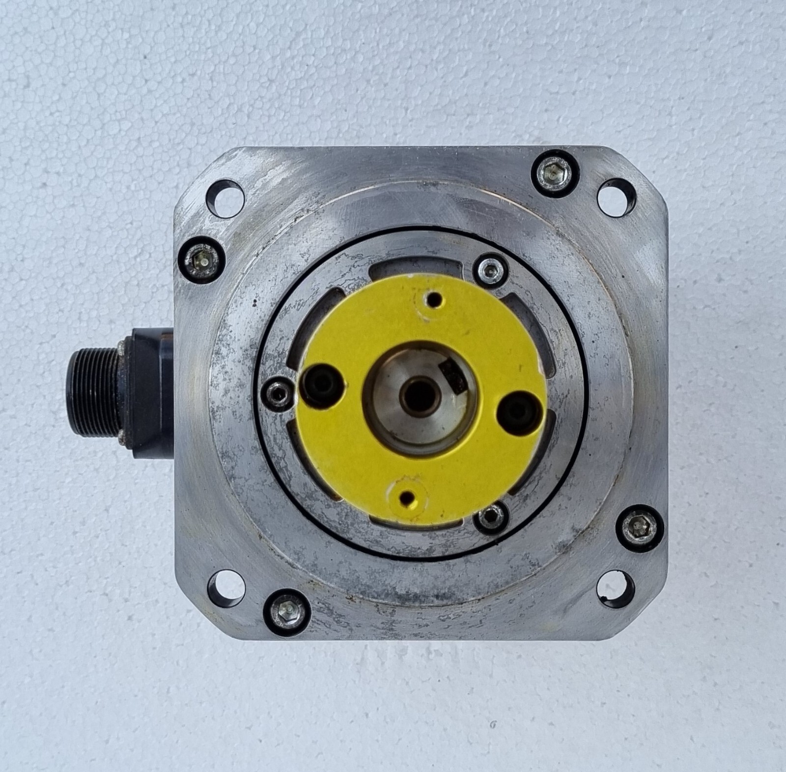 FUJI-Electric-GYG102C5-RG2-AC-SERVO-MOTOR-1kW-1333Hz-105V-64A-2-186309607941-3