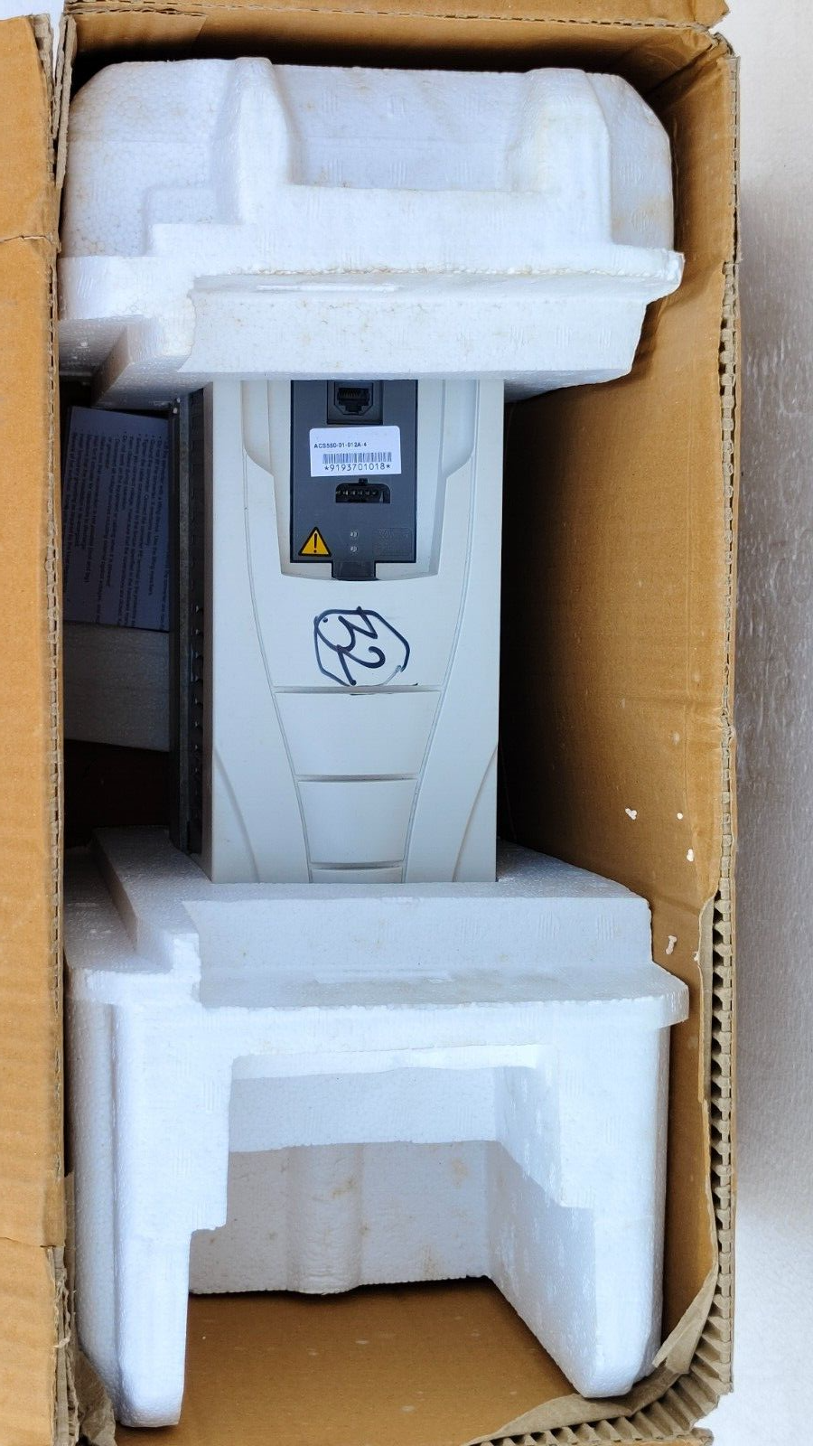 ABB-ACS550-01-012A-4-Frequency-Converter-DRIVE-4-kW-ACS55001012A4-New-Open-Box-186309606536